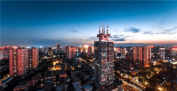 乐虎lehu国宝·红瞰 开疆建极，著启洛北豪宅时代2.jpg